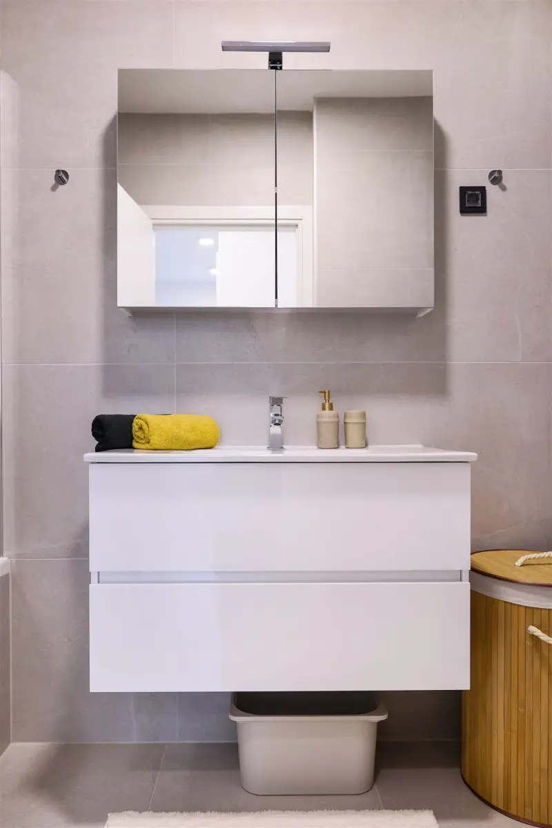 Apartment 4